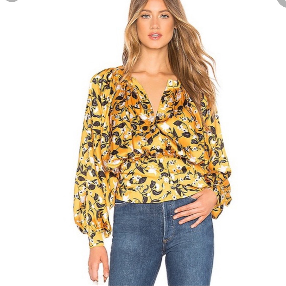 NWT size small tularosa top